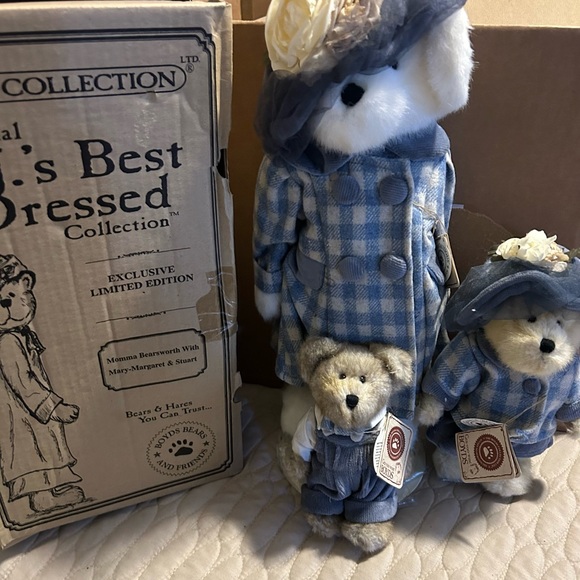 Boyds Collection T.J.'s Best Dressed Box - Picture 3 of 14